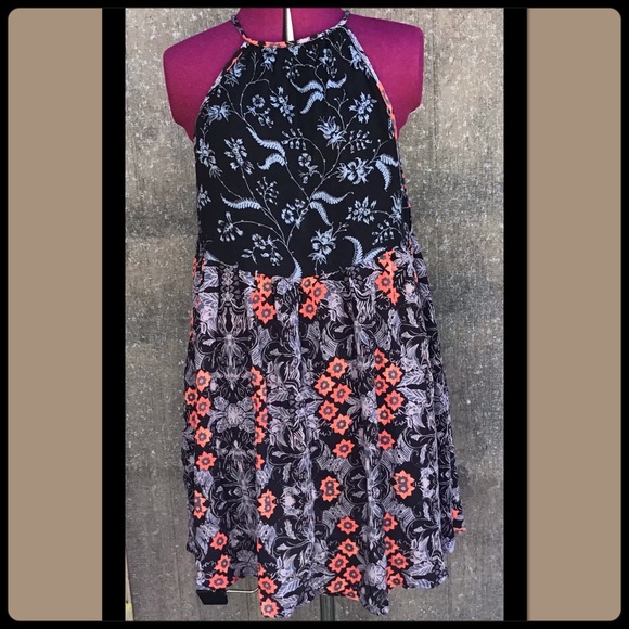 Free People - Picture 2 of 7